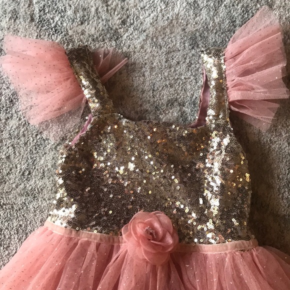 Toddler dress💗 - Picture 3 of 5